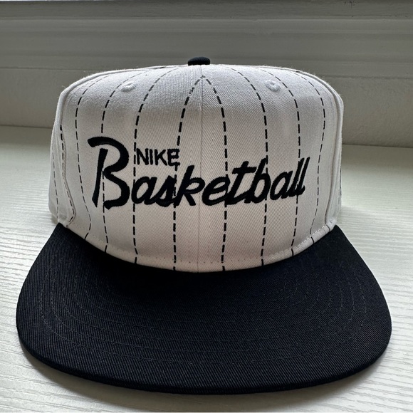 Nike Accessories Nwt Nike Sports Specialties Script Snapback Hat